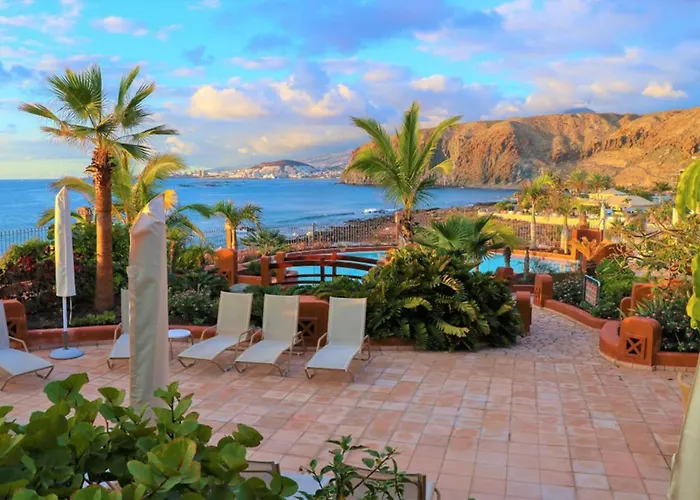 Alzaro 02 Deluxe Sea View 2b