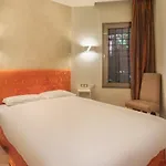Alzaro 02 Deluxe Sea View 2b 度假居 阿罗纳