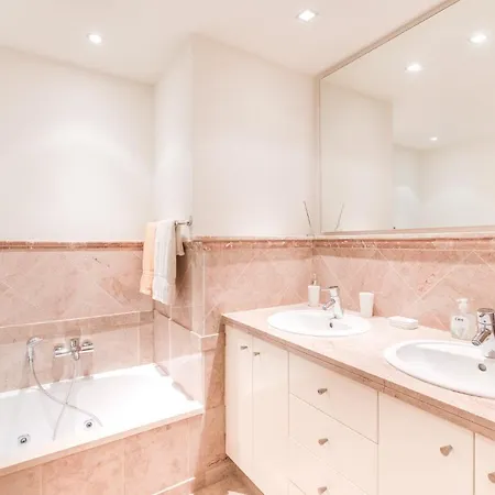 Alzaro 02 Deluxe Sea View 2b